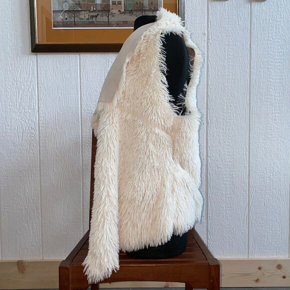 Women's REVERSIBLE Shaggy Boho Ivory Open Front Vest - Picture 4 of 7
